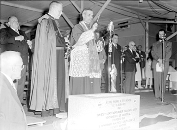 Bénédiction de la pierre angulaire du nouvel hôpital Sainte-Justine