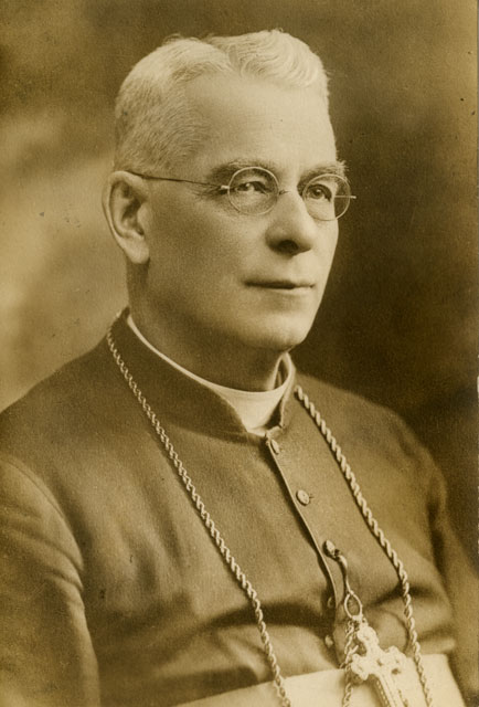 Mgr Paul-Eugène Roy, archevêque de Québec