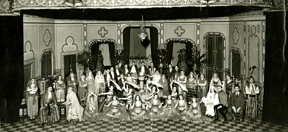 Photographie des comdiens de La rose de Stamboul